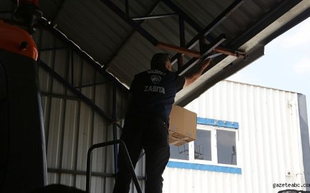 Nilüfer'de Kaçak İş Yeri Yıkıldı