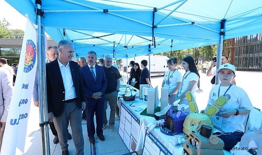 İnegöl Kent Meydanı ''Tübitak Bilim Fuarı Festivaline'' Ev Sahipliği Yaptı