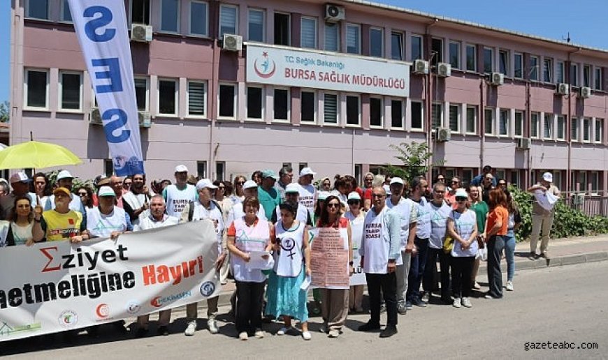 Sağlık Emekçileri Sokağa İndi