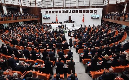 Meclis'te Gıda Zehirlenmesi