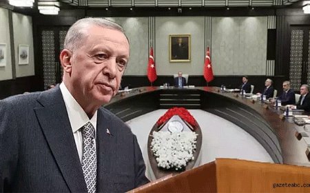 3 Bakanlık Değişiyor