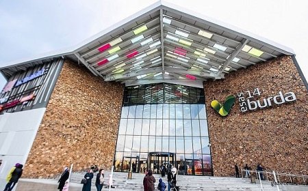 AVM'de Sapık Skandalı