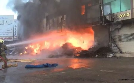 İstanbul’da Geceyi Alevler Bastı