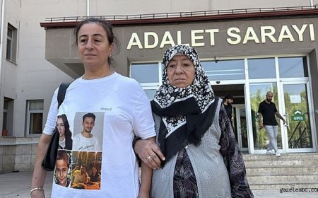 Anne Şimşek: "Meydanda Sallandıralım"