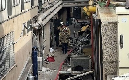 İstanbul'da Konser Salonunda Yangın!