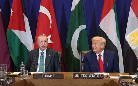 Trump ve Erdoğan Zirvede Yan Yana