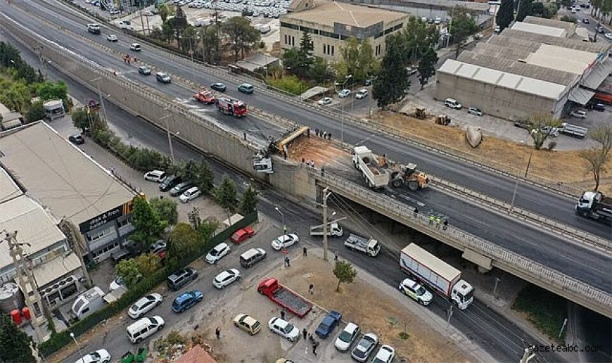 İzmir’de TIR Viyadükte Korkuttu