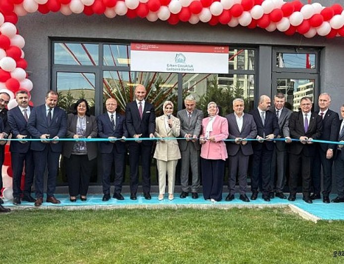 Bakan Gökta: "Merkezimiz de sevgiyle büyüyen çocuklar olacak"