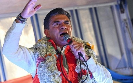 Paz Hükümeti 20 Yıllık Politikayı Sona Erdirdi