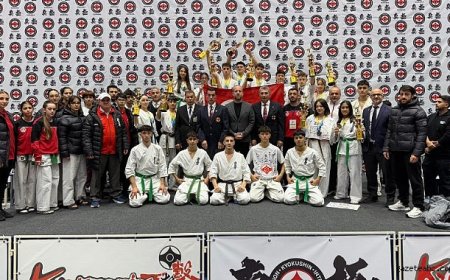 Avrupa'da Yıldırım Rüzgarı