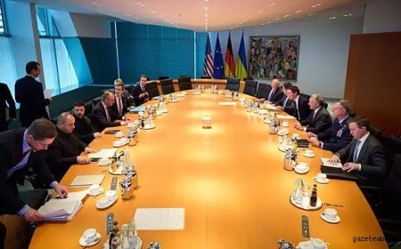 Berlin’de Kritik Zirve