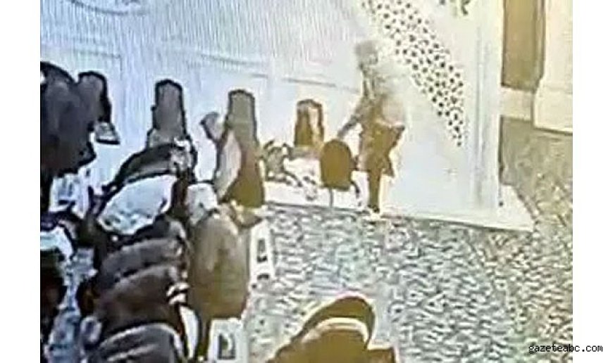 Namaz Sırasında Çanta Hırsızlığı