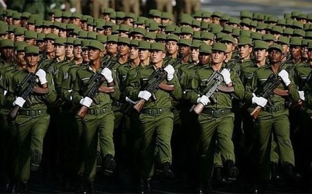 Küba’dan ABD’ye Gövde Gösterisi