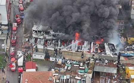 İstanbul'da Korkutan Yangın!