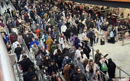 Sabiha Gökçen Havalimanı’nda Pazar Sabahı Yoğunluk: Yolcular Zor Anlar Yaşadı