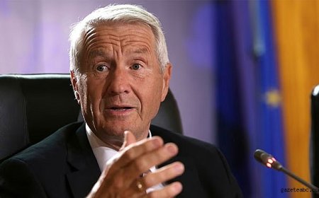 Eski Başbakan İntihar Etti