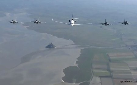 Mont Saint-Michel Üzerinde Nükleer Mesaj