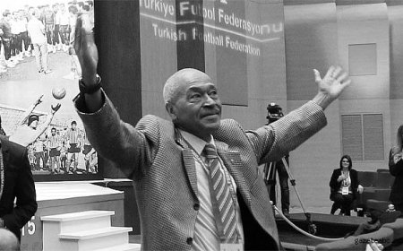 A Milli Takım Eski Antrenörü Vefat Etti