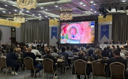 50 Profesörden Canlı Göz Ameliyatı