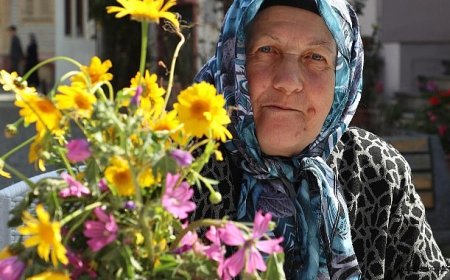 MUDANYA’DA ANNELER GÜNÜ BULUŞMASI