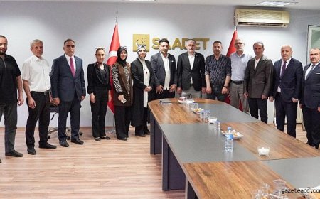 Dünya Gönüllüler Derneği, Saadet Partisi Bursa İl Başkanlığı’nı ziyaret etti