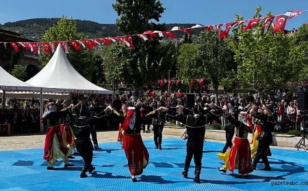 Bursa’da Coşkulu 19 Mayıs Kutlaması
