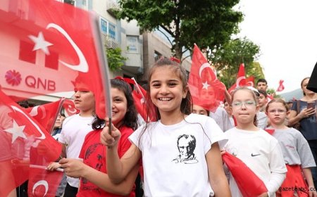 Osmangazi’de 19 Mayıs Coşkusu Meydanlara Taştı: 25 Bin Genç Tek Yürek Oldu