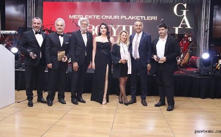 İçmimarlar Bursa’da Mesleki Dayanışma Gecesinde Buluştu