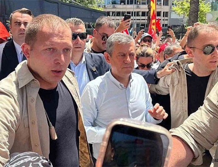 Miting öncesi Cumhuriyet Meydanı’nda polis müdahalesi