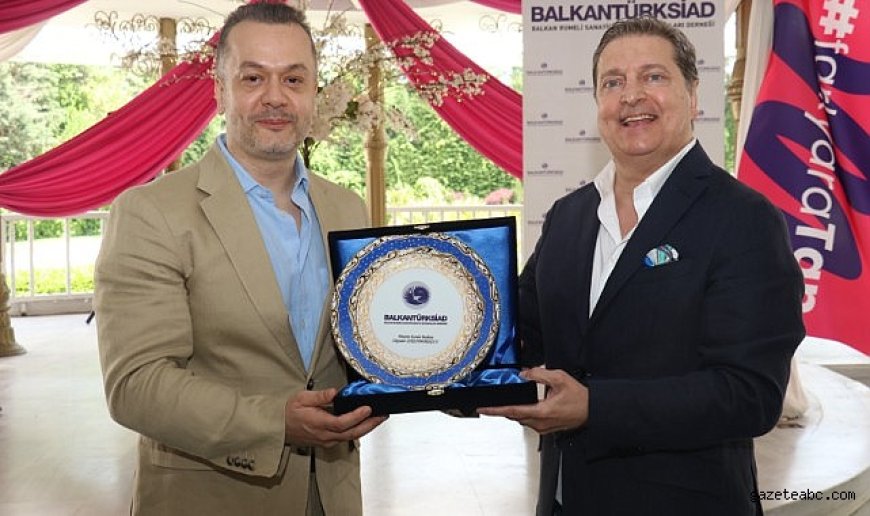 BALKANTÜRKSİAD ANNELER GÜNÜNÜ KUTLADI