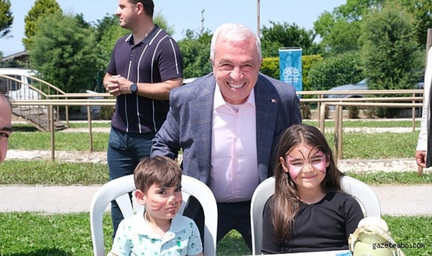 BAŞKAN ŞADİ ÖZDEMİR ANNELER GÜNÜ’NÜ BİZİM EV KATILIMCILARIYLA KUTLADI