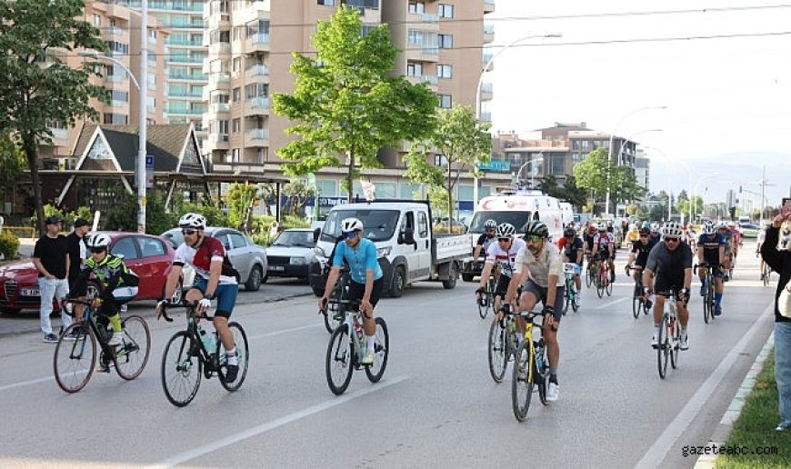 Bursa’da pedallar ‘Daha Fazla Kadın Yarışmacı’ için döndü