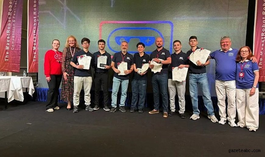 Bursa Erkek Lisesi’nden Robotik Başarı