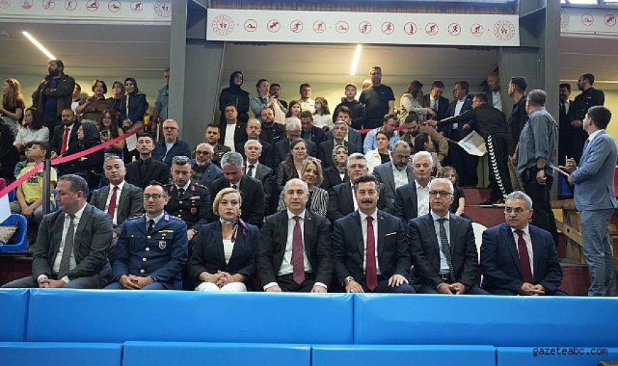 YENİŞEHİR’DE 19 MAYIS RUHU SOKAKLARA TAŞTI