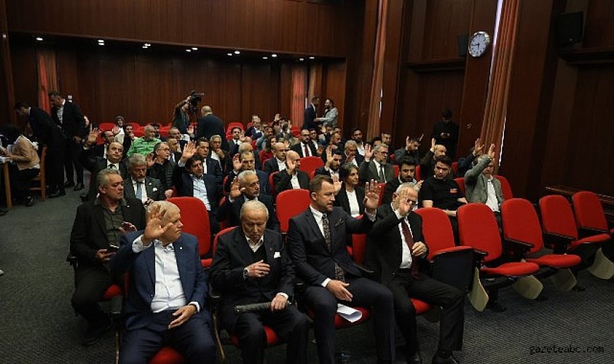 BURSA BÜYÜKŞEHİR BELEDİYESPOR’DA YENİ BAŞKAN SEZER SEZGİN