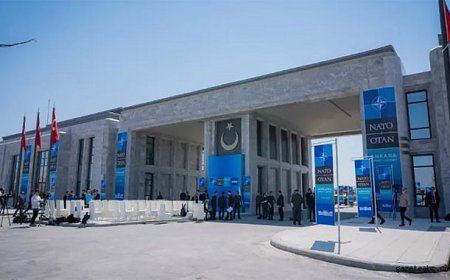 NATO Zirvesi’nde Yoğun Diplomasi Trafiği