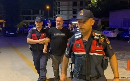 Ünlü Yönetmenin Evinde Kenevir Sistemi İddiası