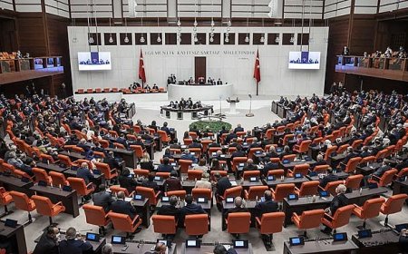 Emekliye Zam Teklifi Meclis’ten Geçti