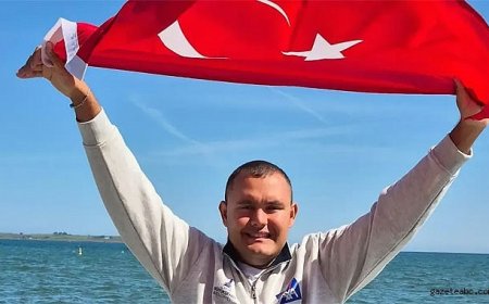 Otizmli Yüzücüden Tarihi Başarı