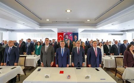 Yeni Parti'nin Meclis Kadrosu Belli Oldu