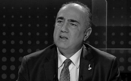 Gazeteci Vedat Yenerer vefat etti