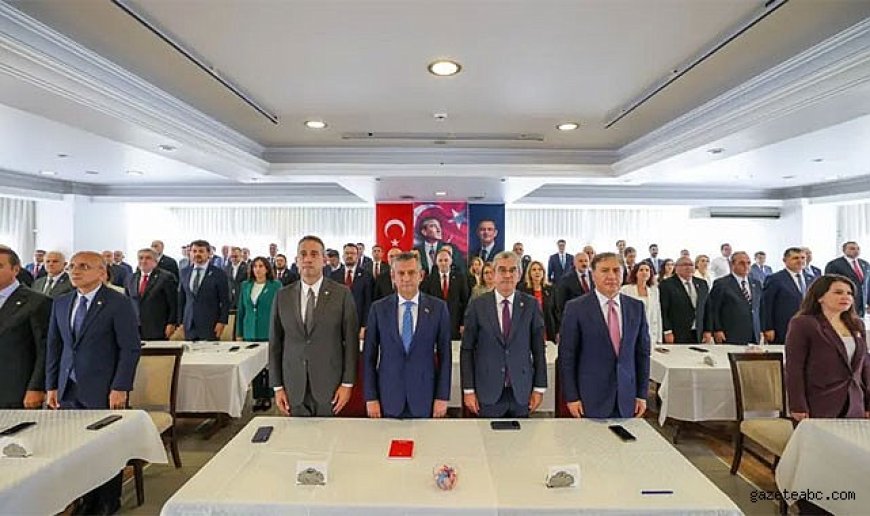 Yeni Parti'nin Meclis Kadrosu Belli Oldu