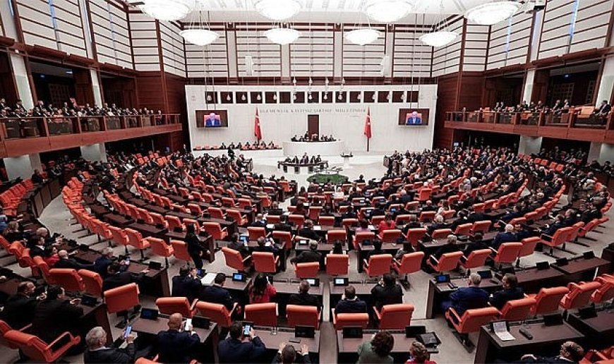 Tarihi Oturum Başladı!