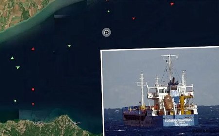 Silivri Açıklarında İki Gemi Çarpıştı