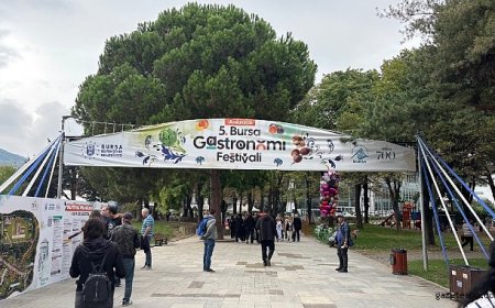 Bursa Gastronomi Festivali “Fetheden Lezzetler” temasıyla başladı
