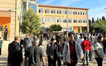 Okul Önünde Silahlı Saldırı: "2’si Ağır 10 Yaralı"