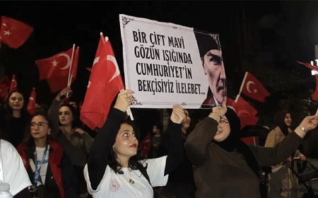 Siyasilerden 29 Ekim mesajları